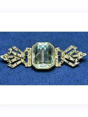 Vintage Art Deco Revival Brooch – Silver Tone Emerald Cut Crystal Pin